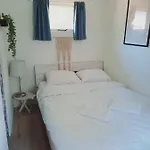 Gezellig Ingerichte Blokhut Op Rustig Park! Chalet *
