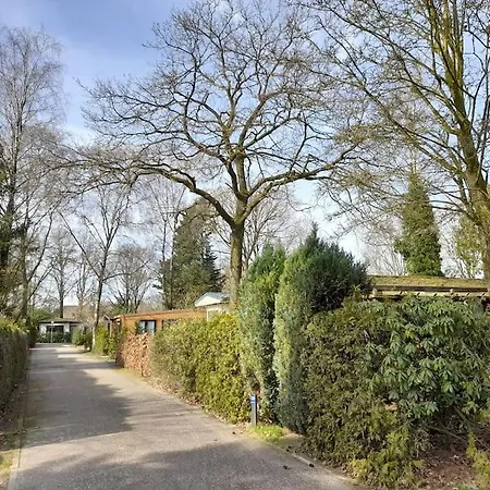 Gezellig Ingerichte Blokhut Op Rustig Park! בקתה *